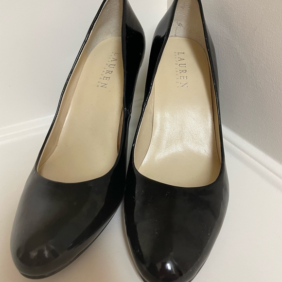 Ralph Lauren Pumps, Black, Size 8 - Picture 2 of 5
